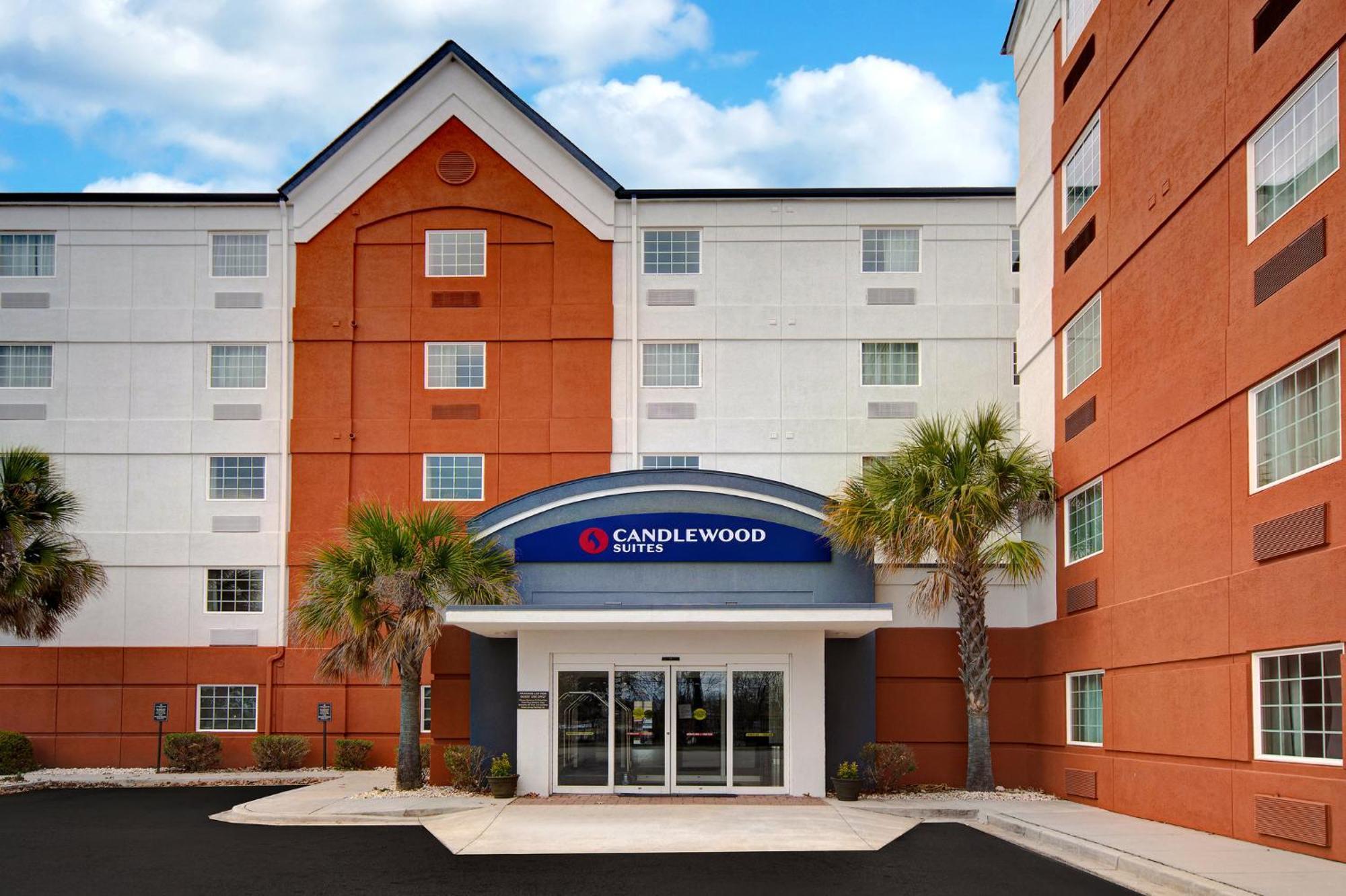 Candlewood Suites Columbia-Fort Jackson, An Ihg Hotel Exterior foto